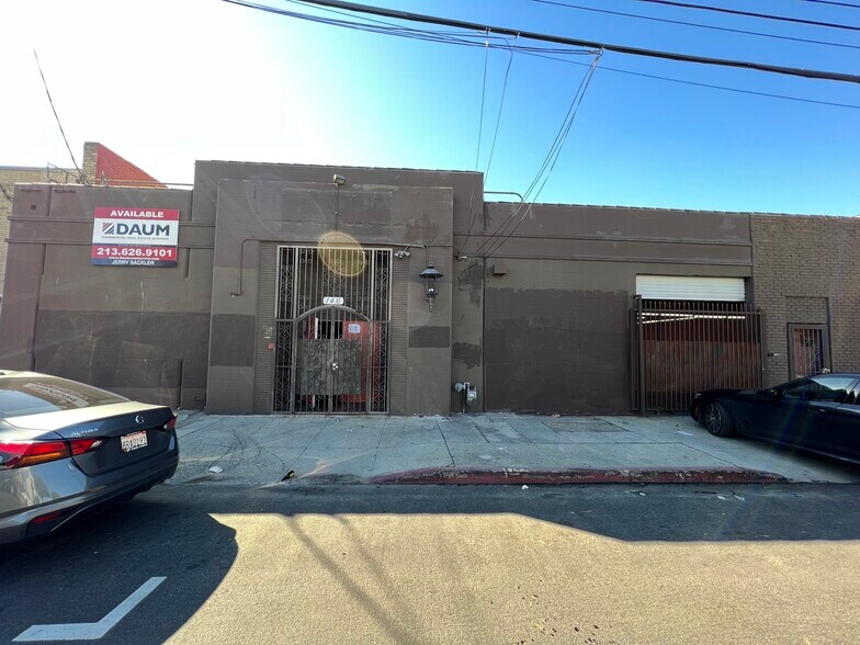 More Photos Of 146 W 21st St, Los Angeles Manufacturing For Sale