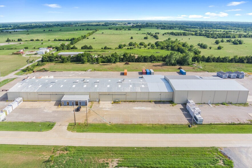 More Photos Of 101 Waldron Dr, Durant Manufacturing For Lease