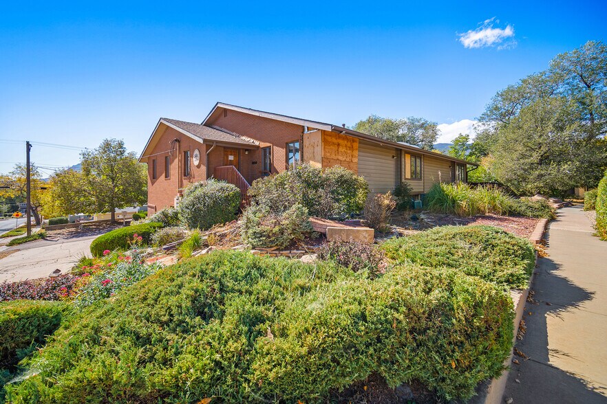 More Photos Of 2103 Uintah St, Colorado Springs Office For Sale