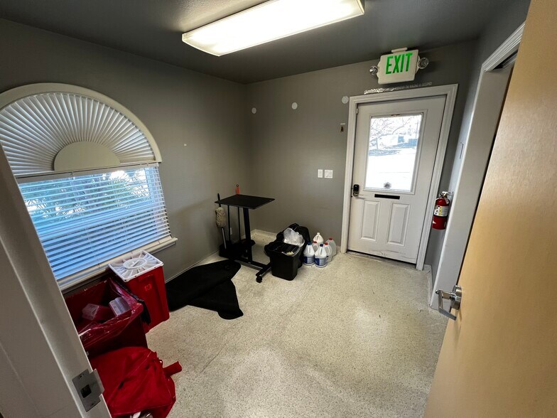 More Photos Of 1158 Court St, Redding Medical For Sale
