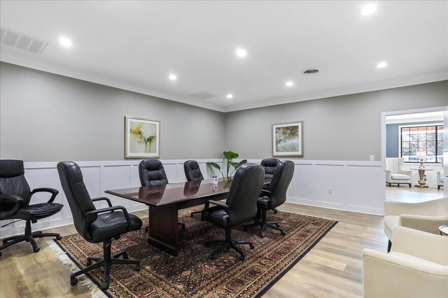 More Photos Of 127 Crimson Cir, Martinsburg Medical For Lease