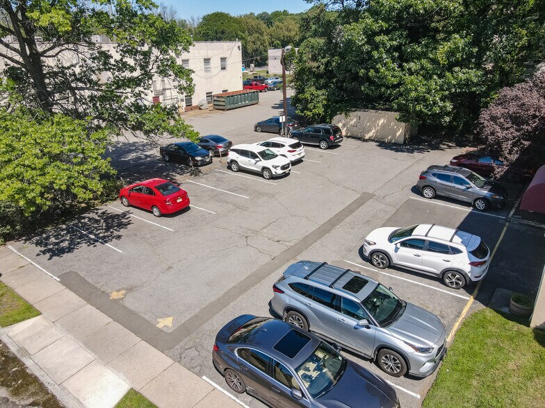 More Photos Of 111 Galway Pl, Teaneck Medical For Sale