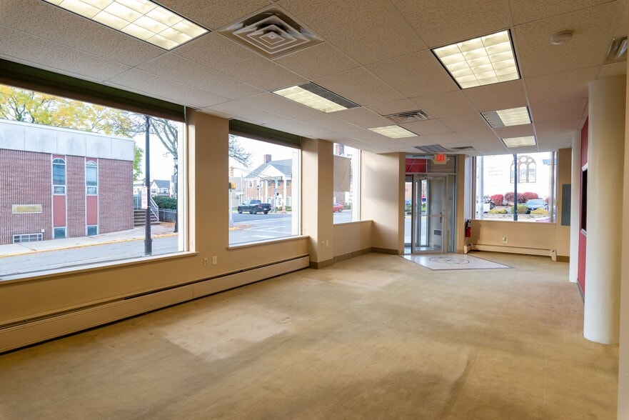 More Photos Of 260 Bloomfield Ave, Caldwell Office Residential For Lease