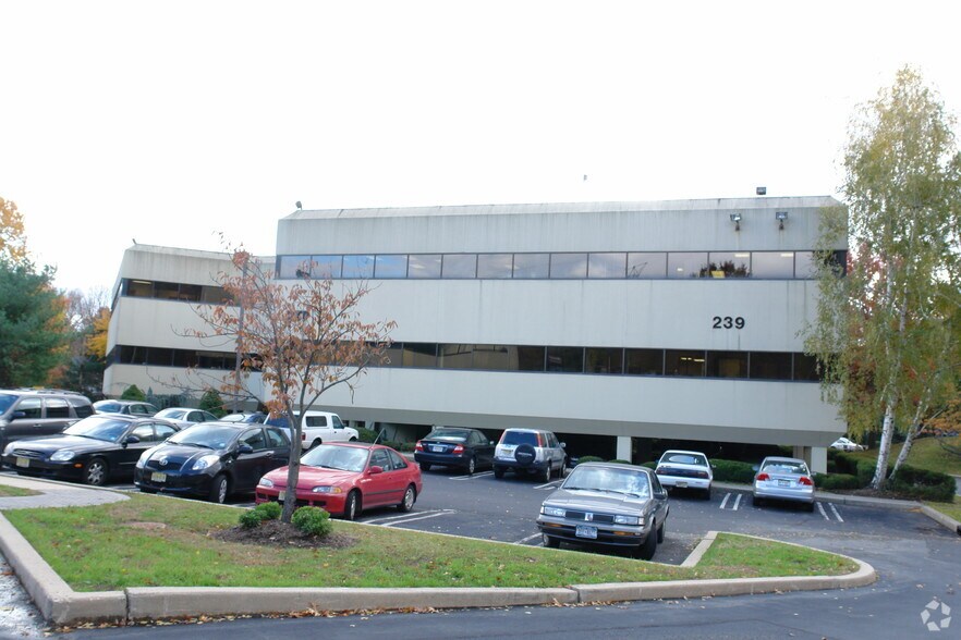 More Photos Of 239 Us Highway 22 E, Green Brook Office For Sale