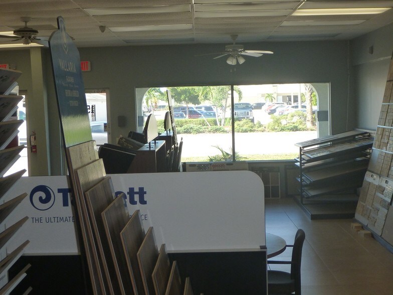 More Photos Of 1507 S Del Prado Blvd, Cape Coral General Retail For Lease