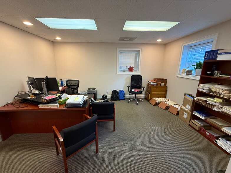 More Photos Of 1827 Powers Ferry Rd SE, Atlanta Office For Sale