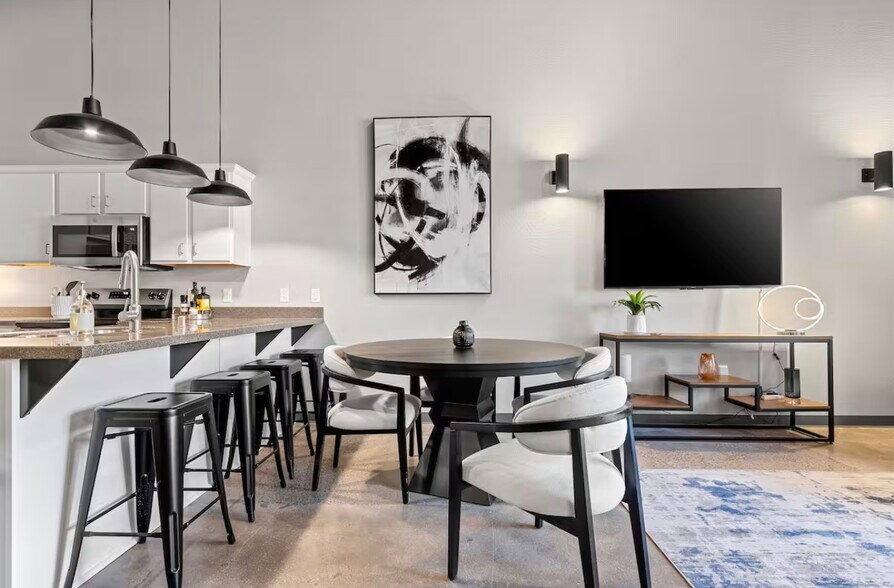 More Photos Of 216 Northland Ave, Green Bay Apartments For Sale