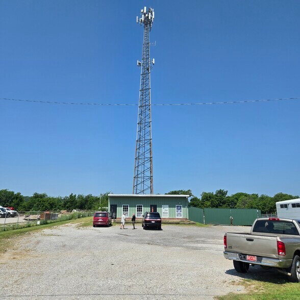 More Photos Of 2992 N Hwy 167, Catoosa Office For Sale