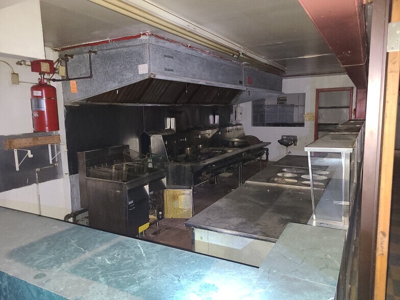 More Photos Of 240 E State St, Trenton General Retail For Lease