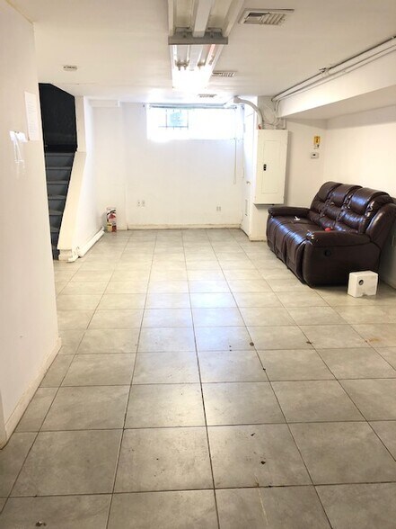 More Photos Of 2110 Clove Rd, Staten Island Storefront Retail Office For Sale