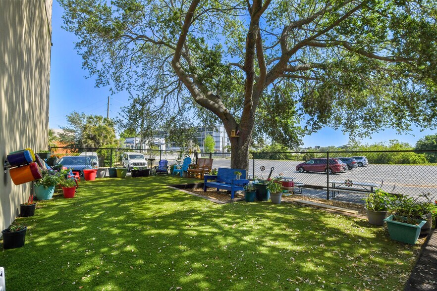 More Photos Of 5165 Adanson St, Orlando Loft Creative Space For Sale