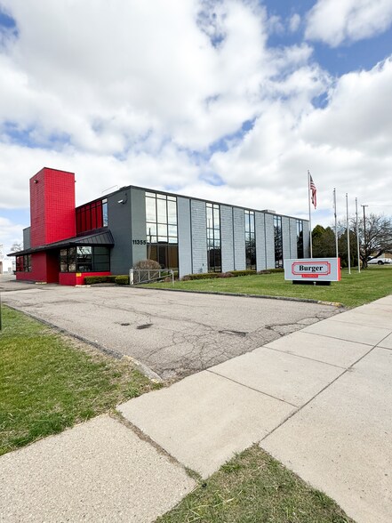 Primary Photo Of 11355 Stephens Rd, Warren Office For Sale