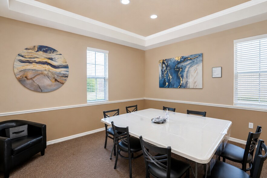 More Photos Of 19439 Shumard Oak Dr, Land O' Lakes Medical For Sale