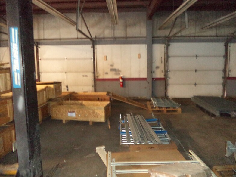 More Photos Of 92 Londonderry Tpke, Manchester Auto Dealership For Sale