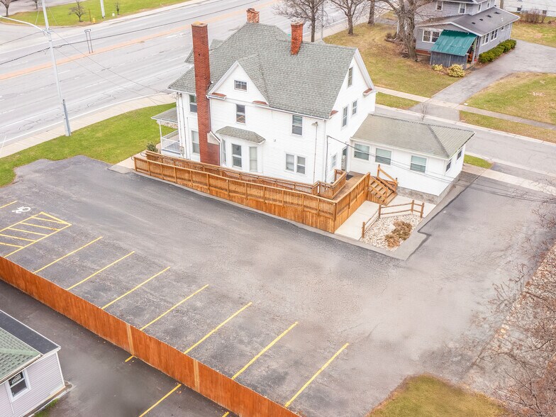 More Photos Of 1367 W Ridge Rd, Rochester Office For Sale