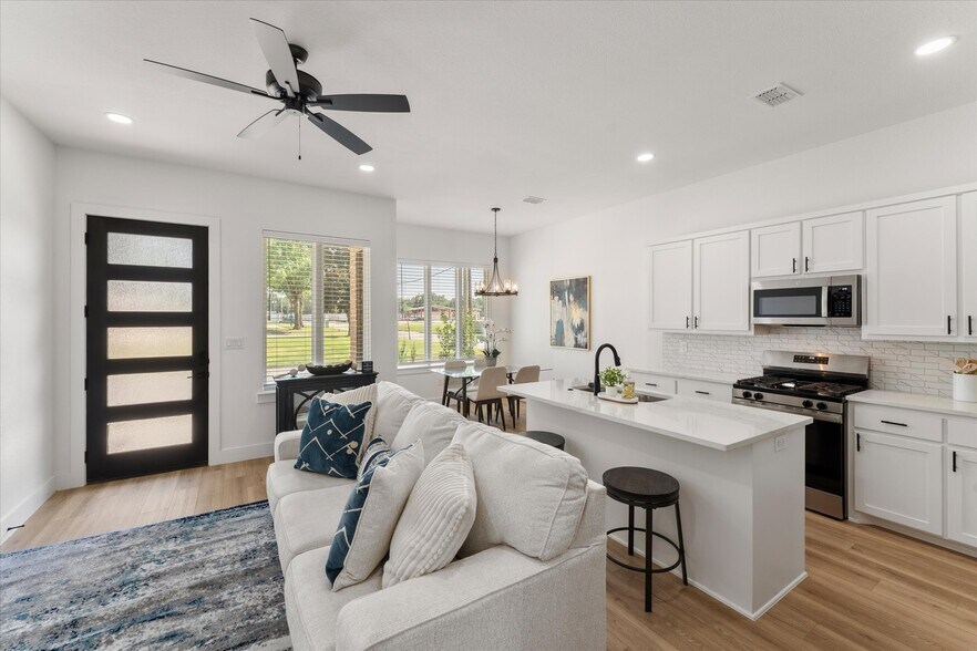 More Photos Of 196 W 17th St, Mount Pleasant Apartments For Sale