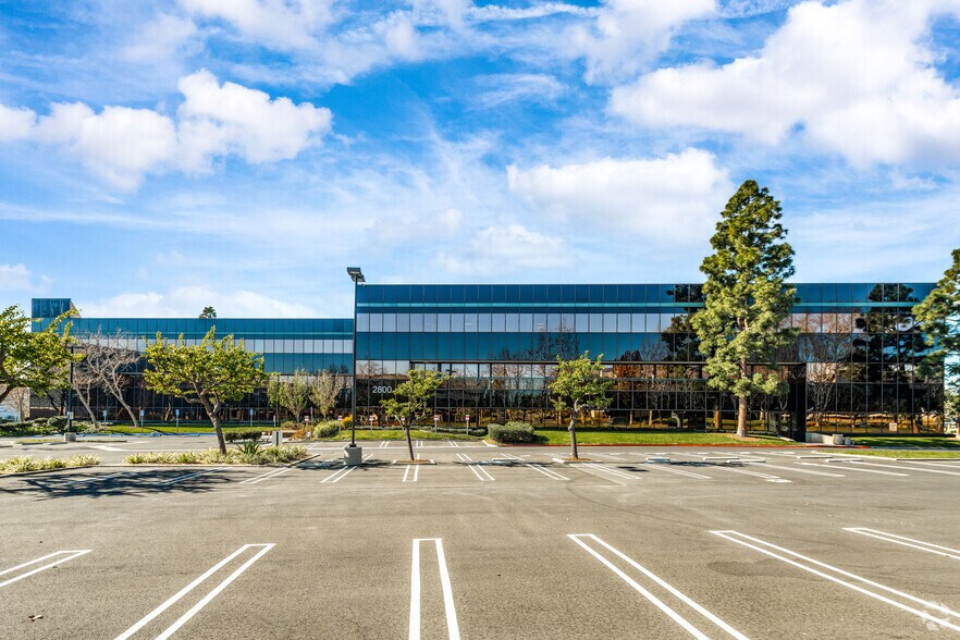 More Photos Of 2800 28th St, Santa Monica Office For Lease