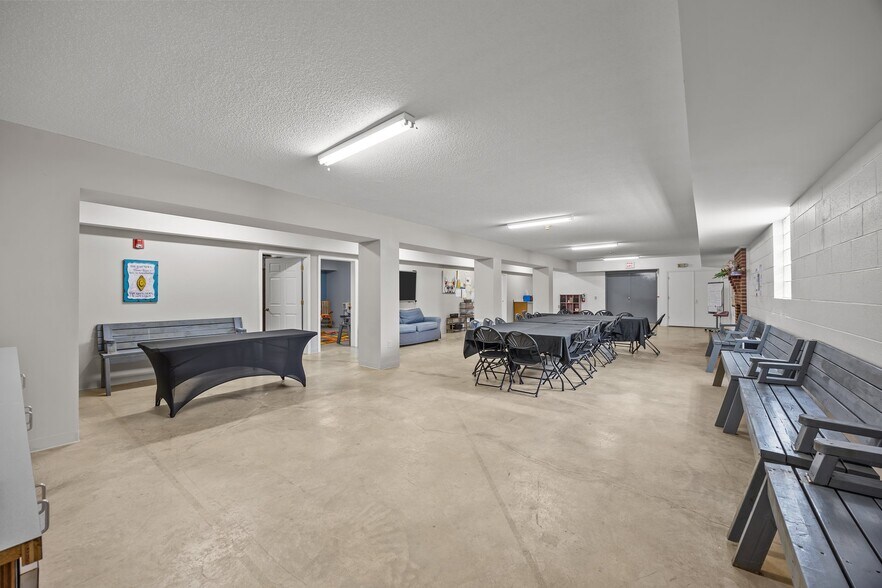 More Photos Of 188 Wiggins Rd, Mooresville Specialty For Sale