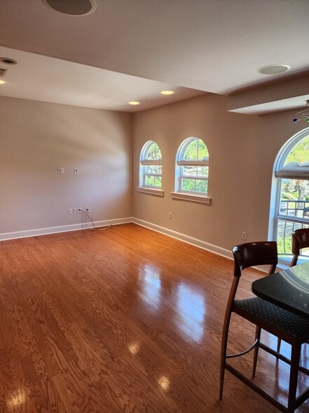 More Photos Of 3001 W Azeele St, Tampa Office For Lease