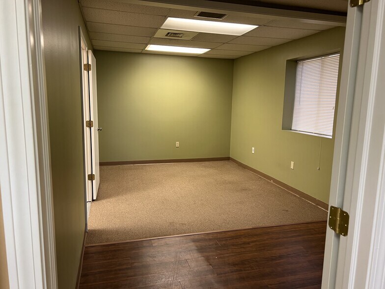 More Photos Of 527 Wolcott St, Waterbury Medical For Lease