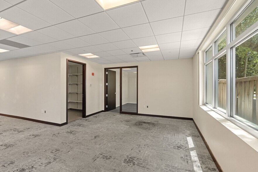 More Photos Of 45 Eglin Pky, Fort Walton Beach Medical For Lease
