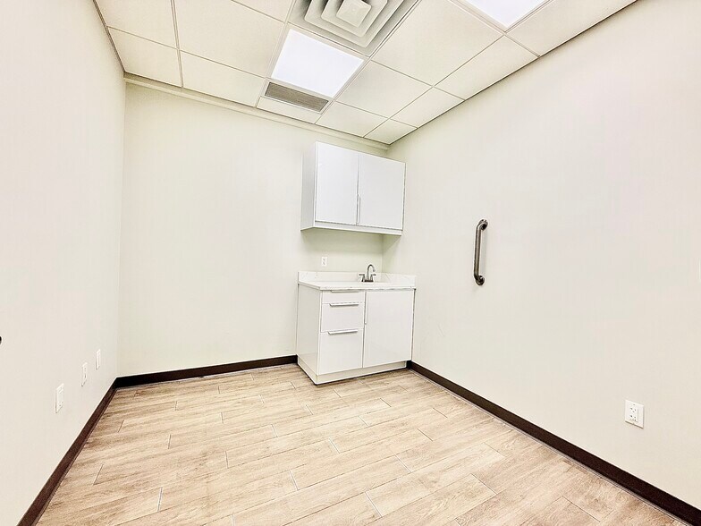 More Photos Of 86 Bowery, New York Office For Lease