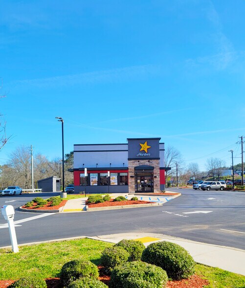 More Photos Of 9400 Parkway E, Birmingham General Retail For Sale