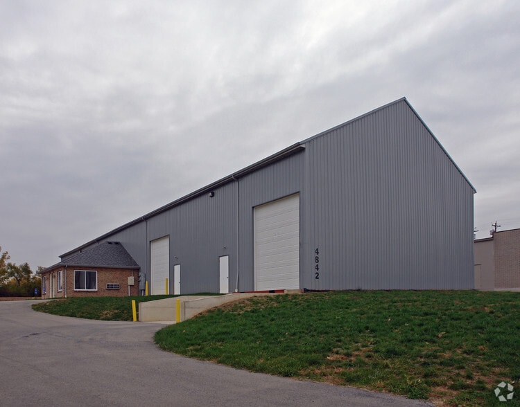 Primary Photo Of 4842 Factory Dr, Fairfield Warehouse For Sale