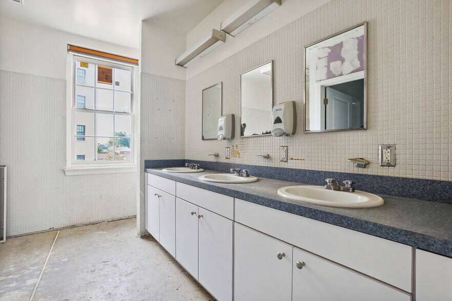 More Photos Of 6801 Cameron Dr NW, Washington Police Fire Station For Sale