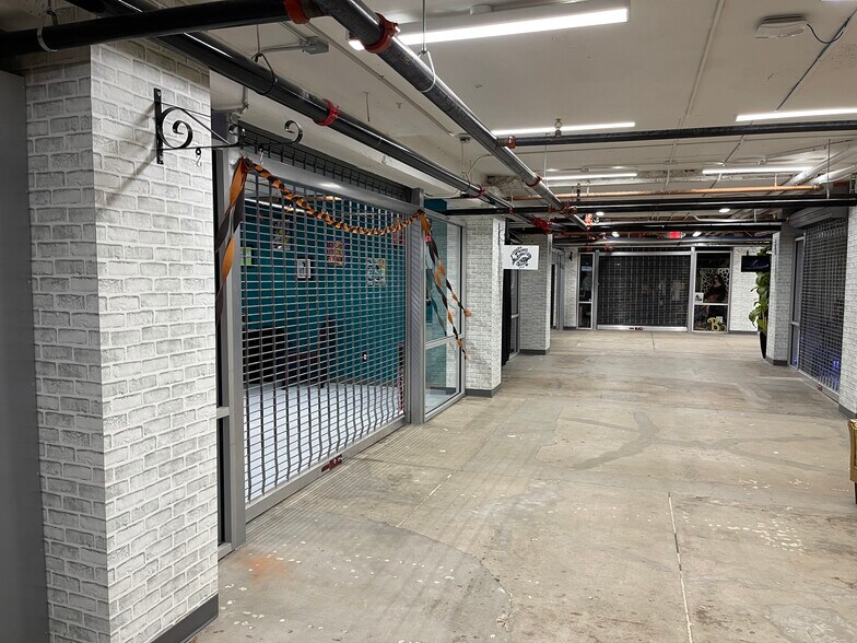 More Photos Of 416 N Stanton St, El Paso Office For Lease