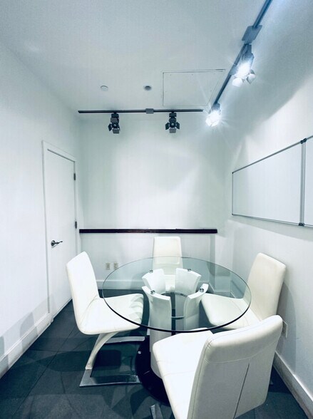 More Photos Of 500 4th Ave, Brooklyn Apartments For Lease