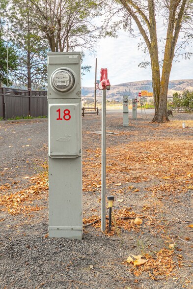 More Photos Of 44892 State Route 21 N, Wilbur Trailer Camper Park For Sale