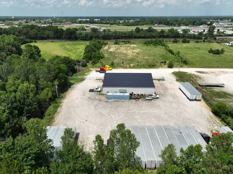 More Photos Of 100 Star Connection Dr, Wright City Warehouse For Sale