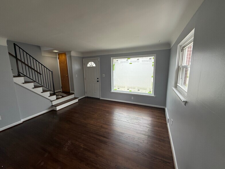 More Photos Of 20351 E 8 Mile Rd, Saint Clair Shores Multifamily For Sale