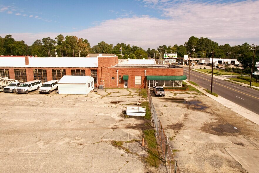 More Photos Of 311 N Longstreet St, Kingstree Auto Repair For Sale