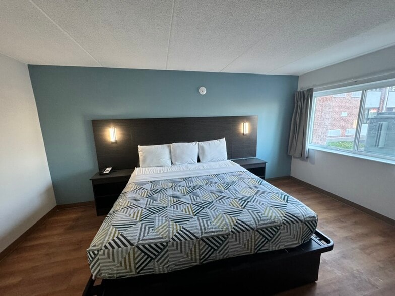 More Photos Of 6577 Baptist Way, East Syracuse Hotel For Sale