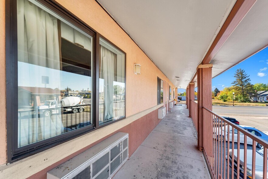 More Photos Of 260 W Main St, Vernal Hotel For Sale
