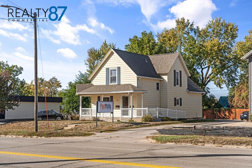 More Photos Of 448 7th Ave, Marion Office For Sale