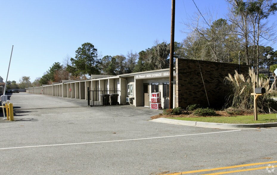 More Photos Of 1005 Von Kolnitz Rd, Mount Pleasant Self Storage For Lease