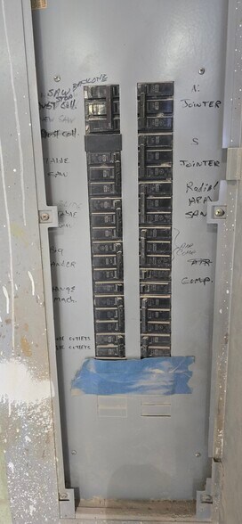 More Photos Of 310 W Grant St, Orlando Warehouse For Lease