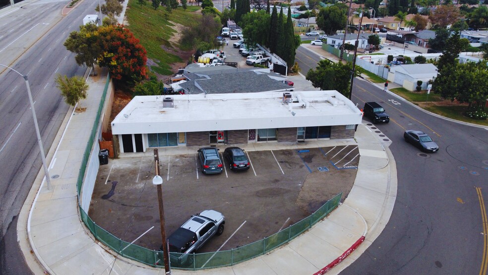 More Photos Of 2329-2335 W Sequoia Ave, Anaheim Storefront Retail Office For Lease