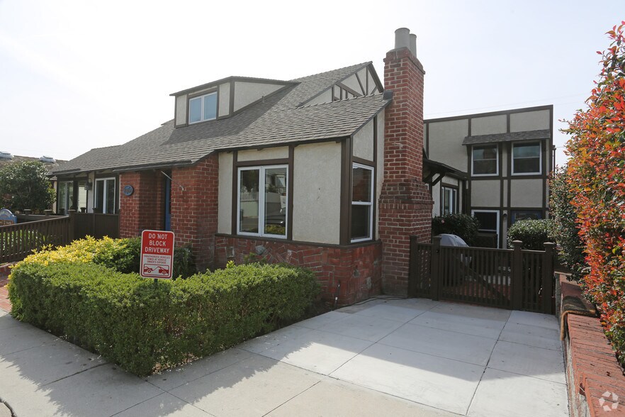 More Photos Of 1461 Glenneyre St, Laguna Beach Office Residential For Sale