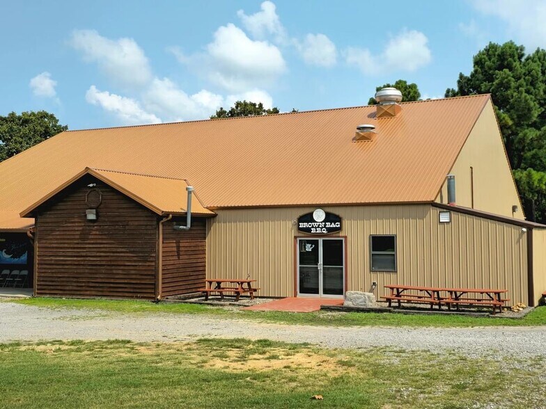 More Photos Of 15188 Highway 82, Tahlequah Storefront Retail Office For Sale