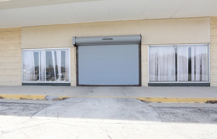 More Photos Of 3701 Durand Ave, Racine Freestanding For Lease