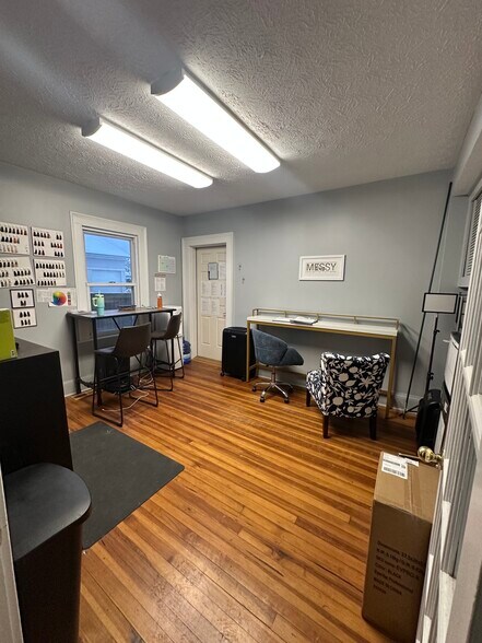 More Photos Of 224 Whiting Ln, West Hartford Office For Lease