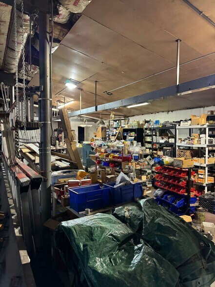 More Photos Of 24 Woodside Ave, Little Falls Light Distribution For Sale