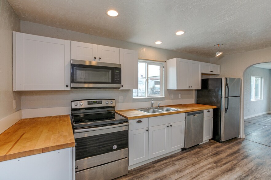 More Photos Of , Salem Unknown For Sale