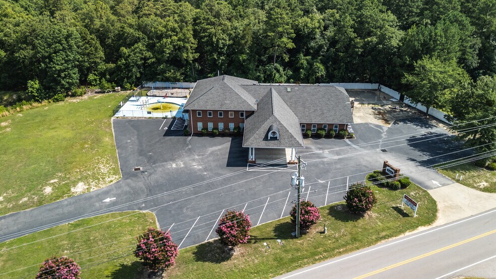 More Photos Of 1224 Old Cherokee Rd, Lexington Daycare Center For Sale