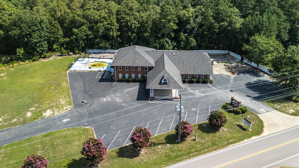 More Photos Of 1224 Old Cherokee Rd, Lexington Daycare Center For Sale
