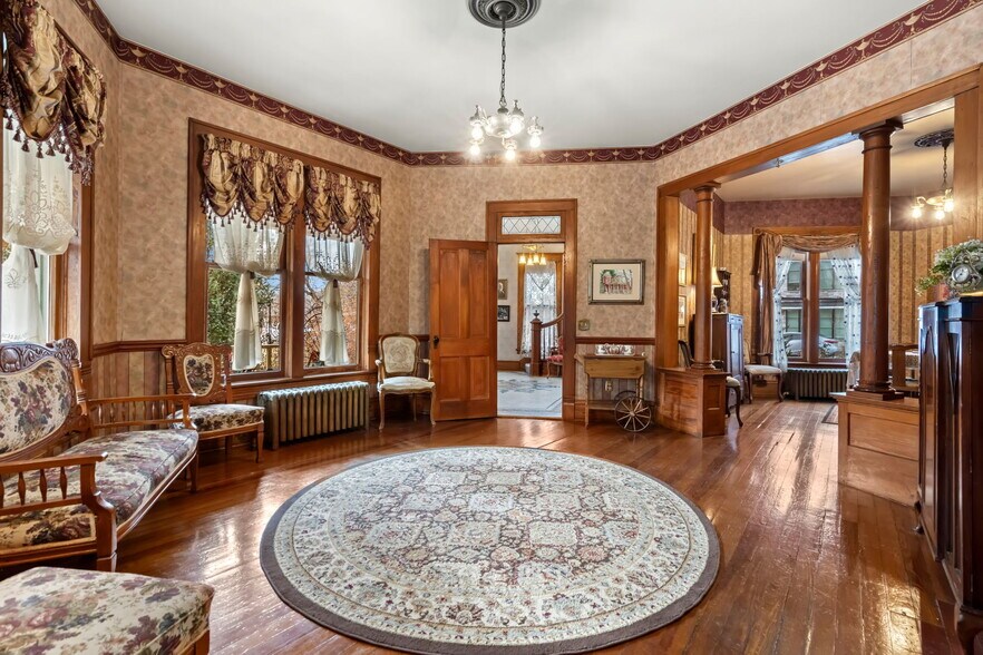 More Photos Of 746 Washington Ave, Loveland Specialty For Sale